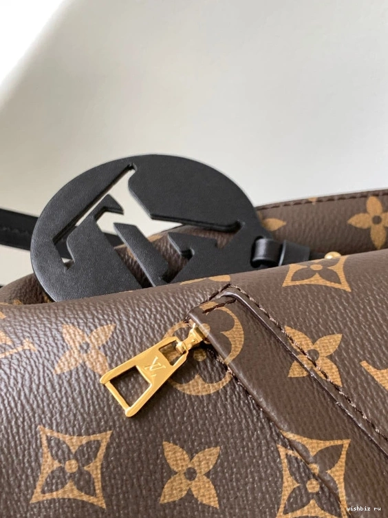 WIS LOUIS VUITTON MONTSOURIS PM 1213